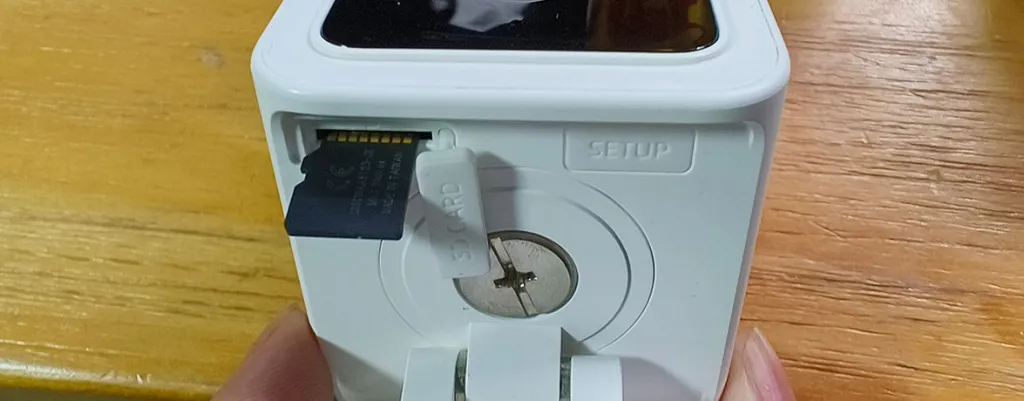How to install sd card to wyze cam v3?